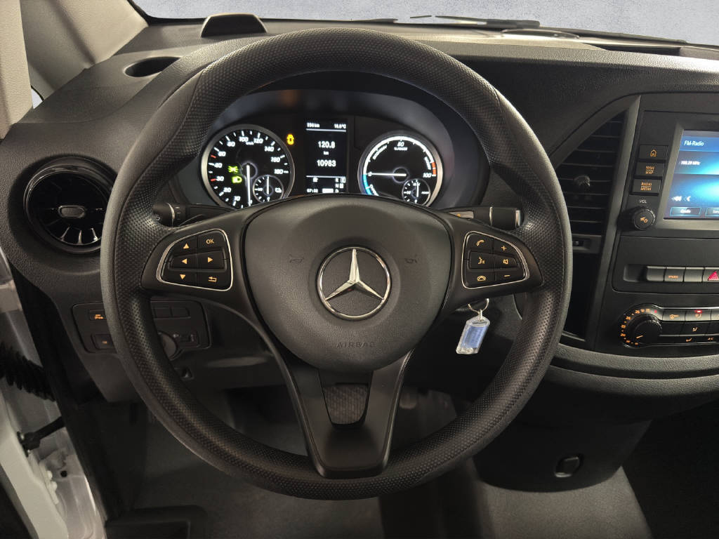 MERCEDES-BENZ eVito 112 KA L 60 kWh-image-11