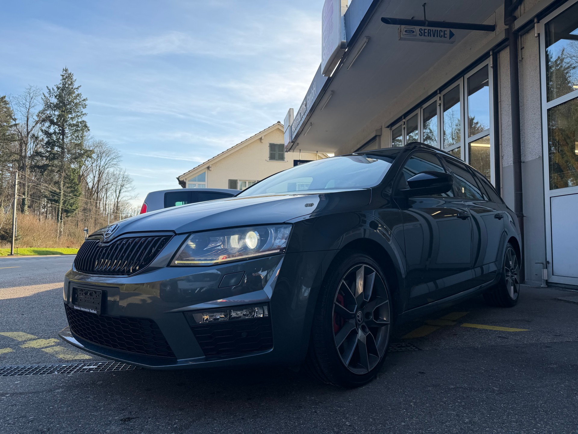 SKODA Octavia Combi 2.0 TSI RS DSG-showroom-element-1