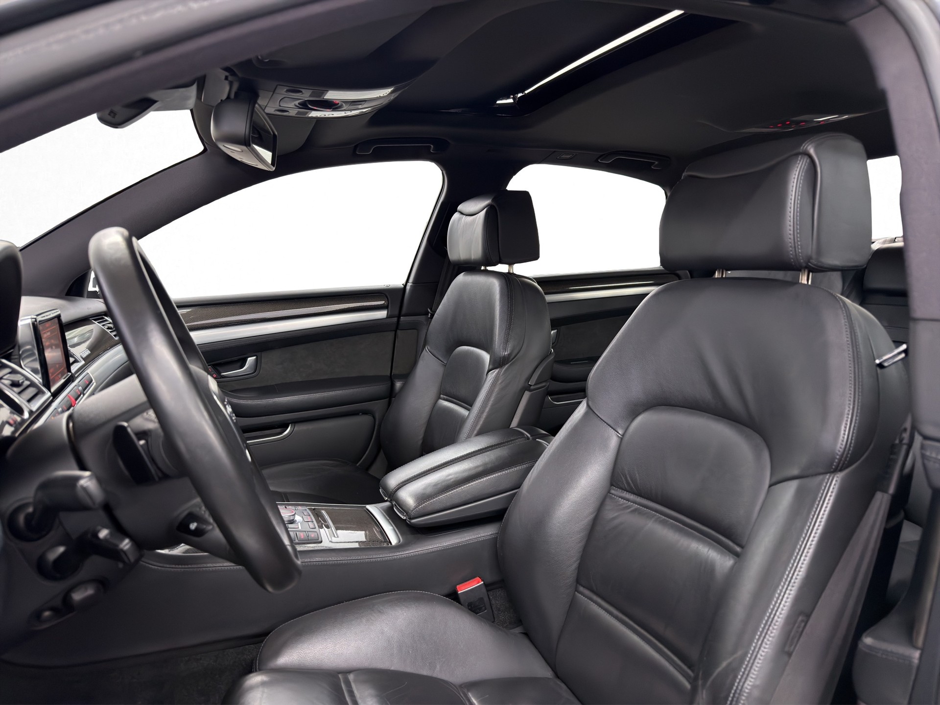 AUDI S8 5.2 V10 quattro tiptronic-image-17