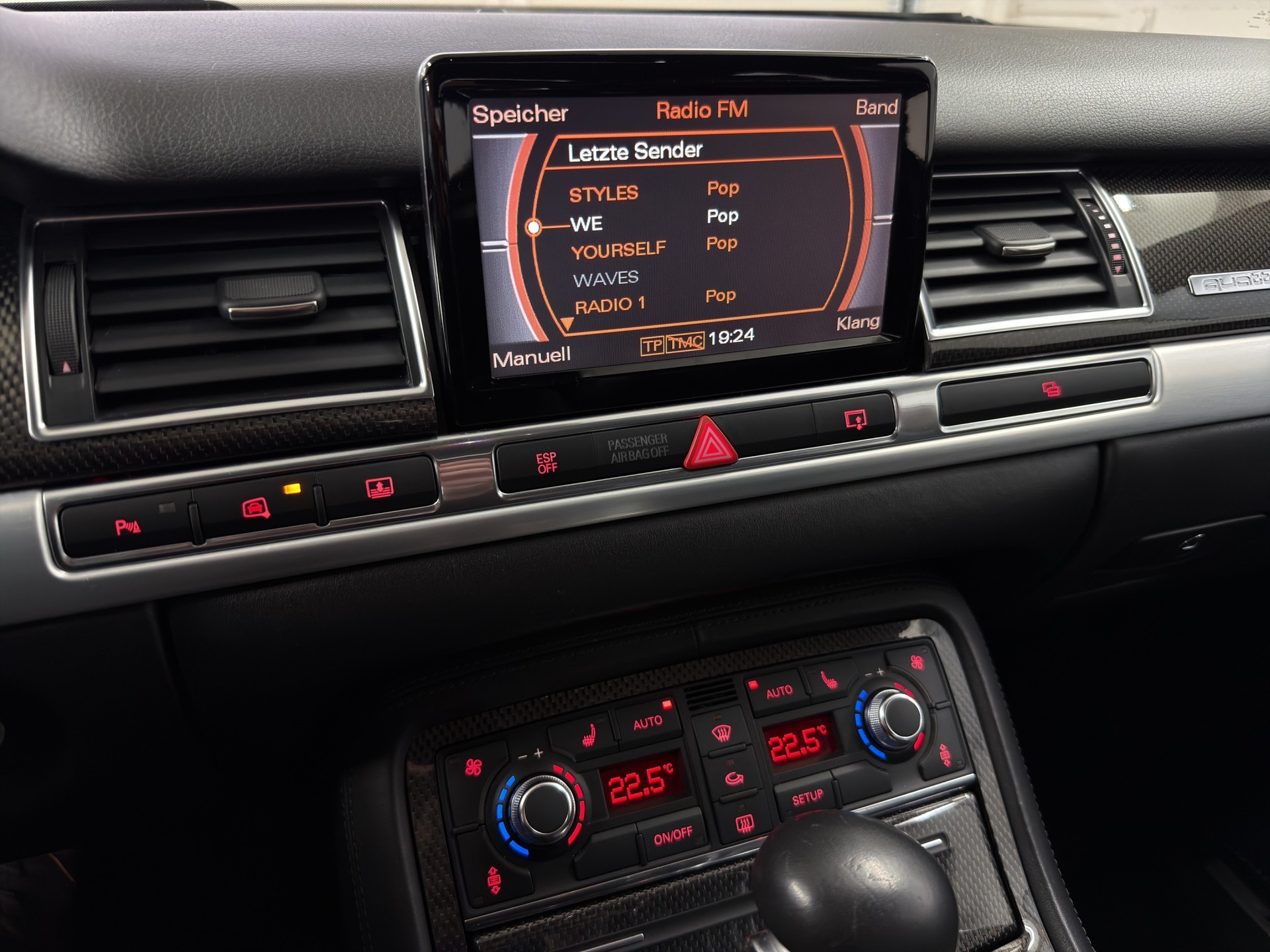 AUDI S8 5.2 V10 quattro tiptronic-image-13