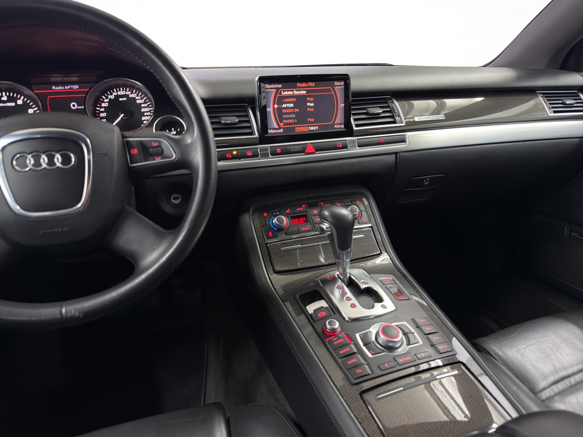 AUDI S8 5.2 V10 quattro tiptronic-image-12