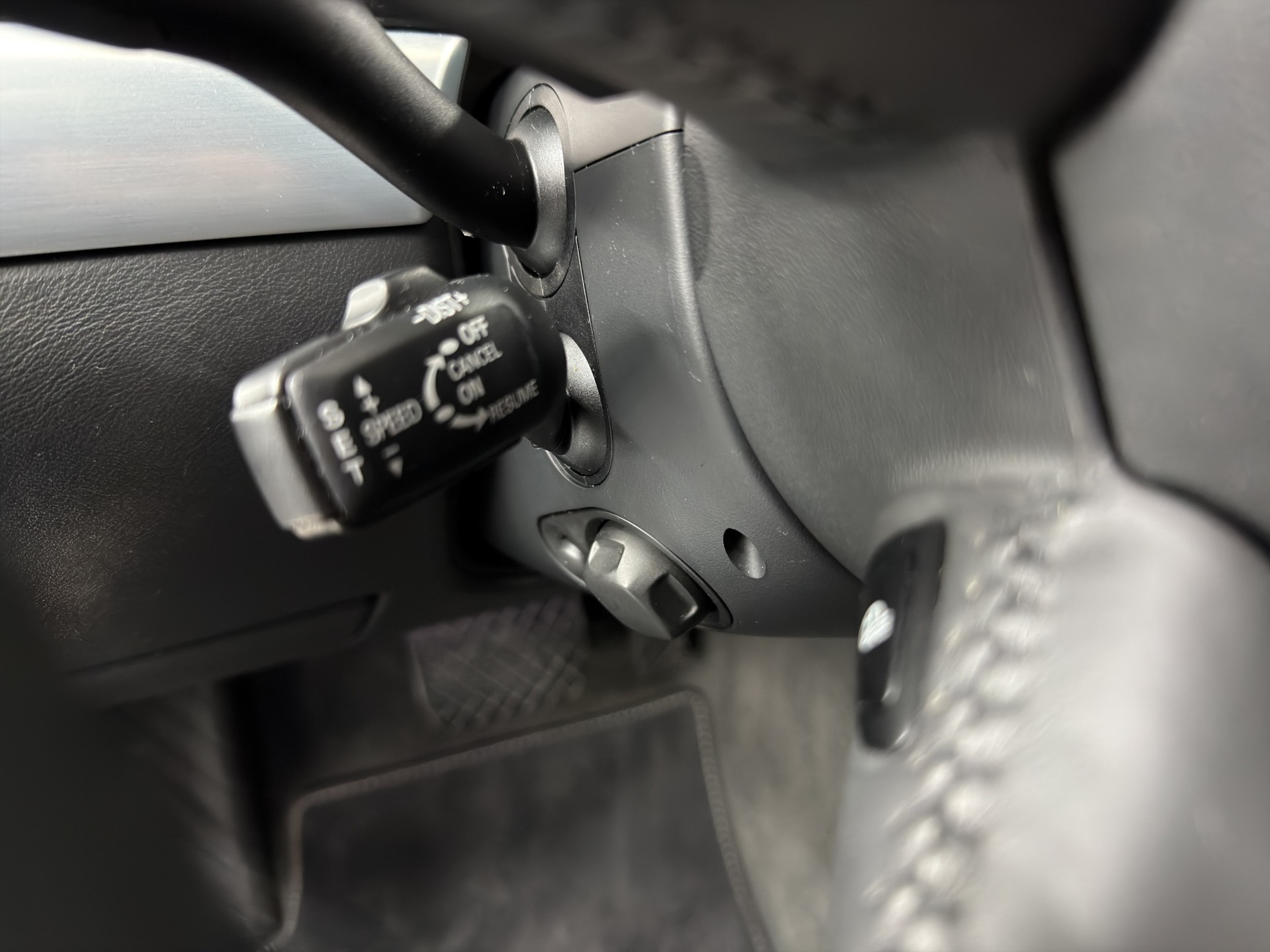 AUDI S8 5.2 V10 quattro tiptronic-image-15