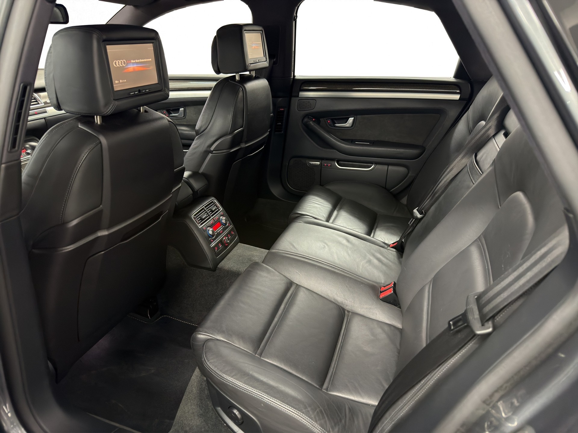 AUDI S8 5.2 V10 quattro tiptronic-image-18