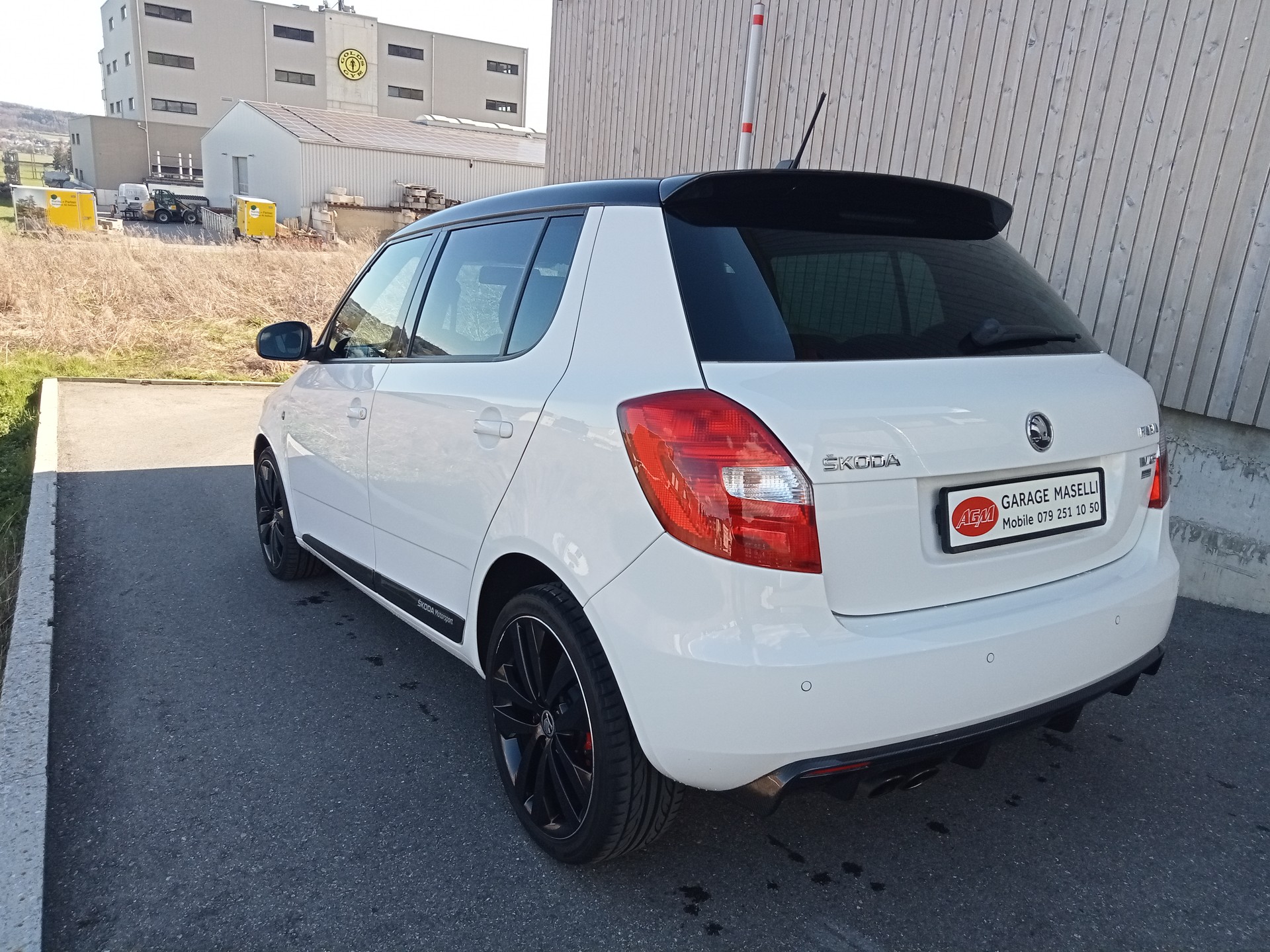 SKODA Fabia 1.4 TSI RS DSG-image-3