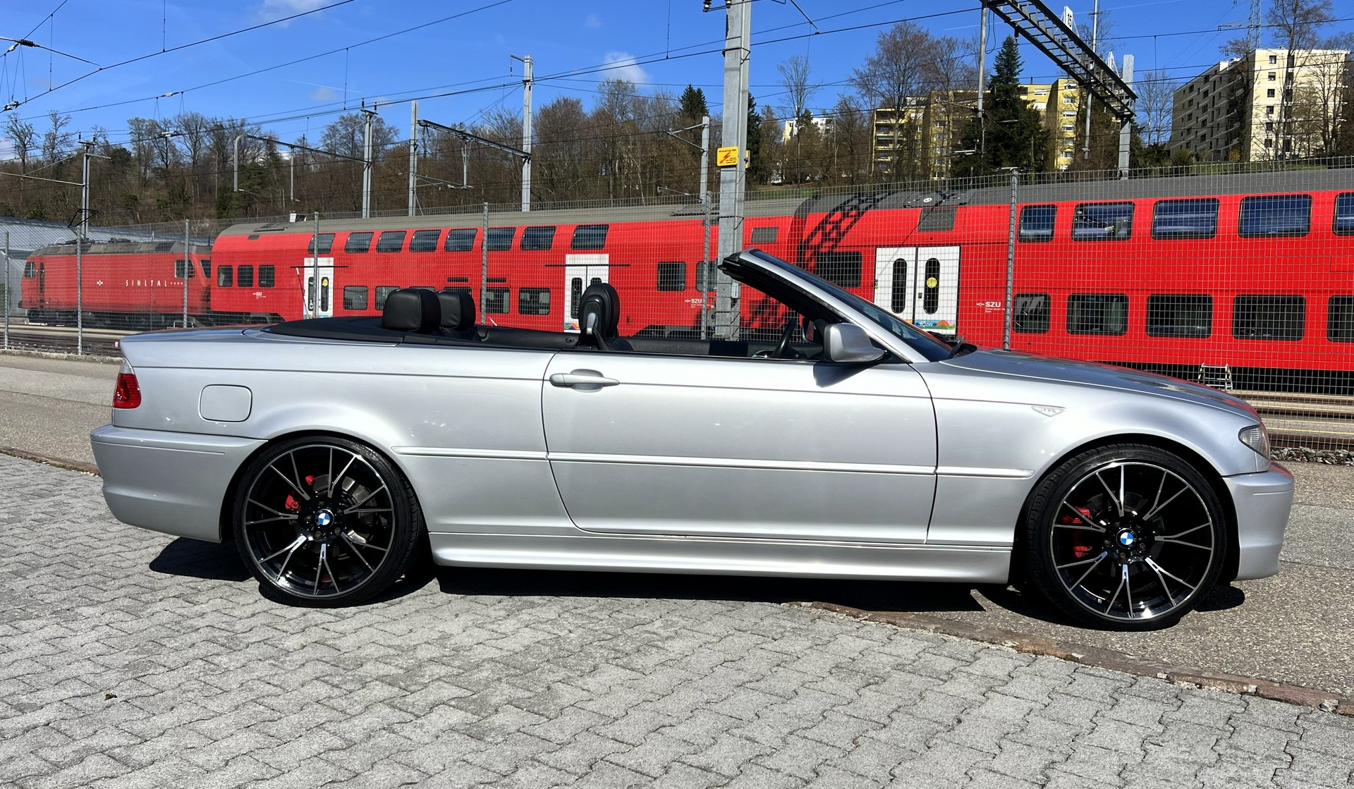 BMW 325Ci Cabriolet-image-5