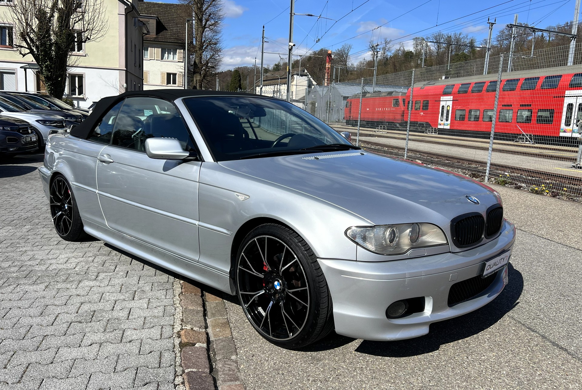 BMW 325Ci Cabriolet-image-16