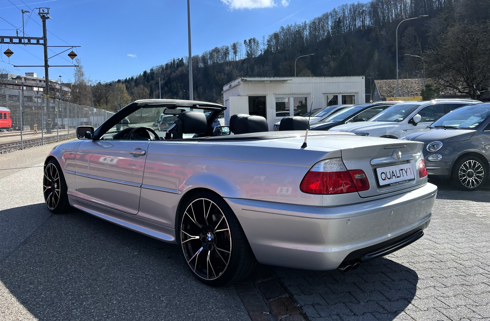 BMW 325Ci Cabriolet-image-2