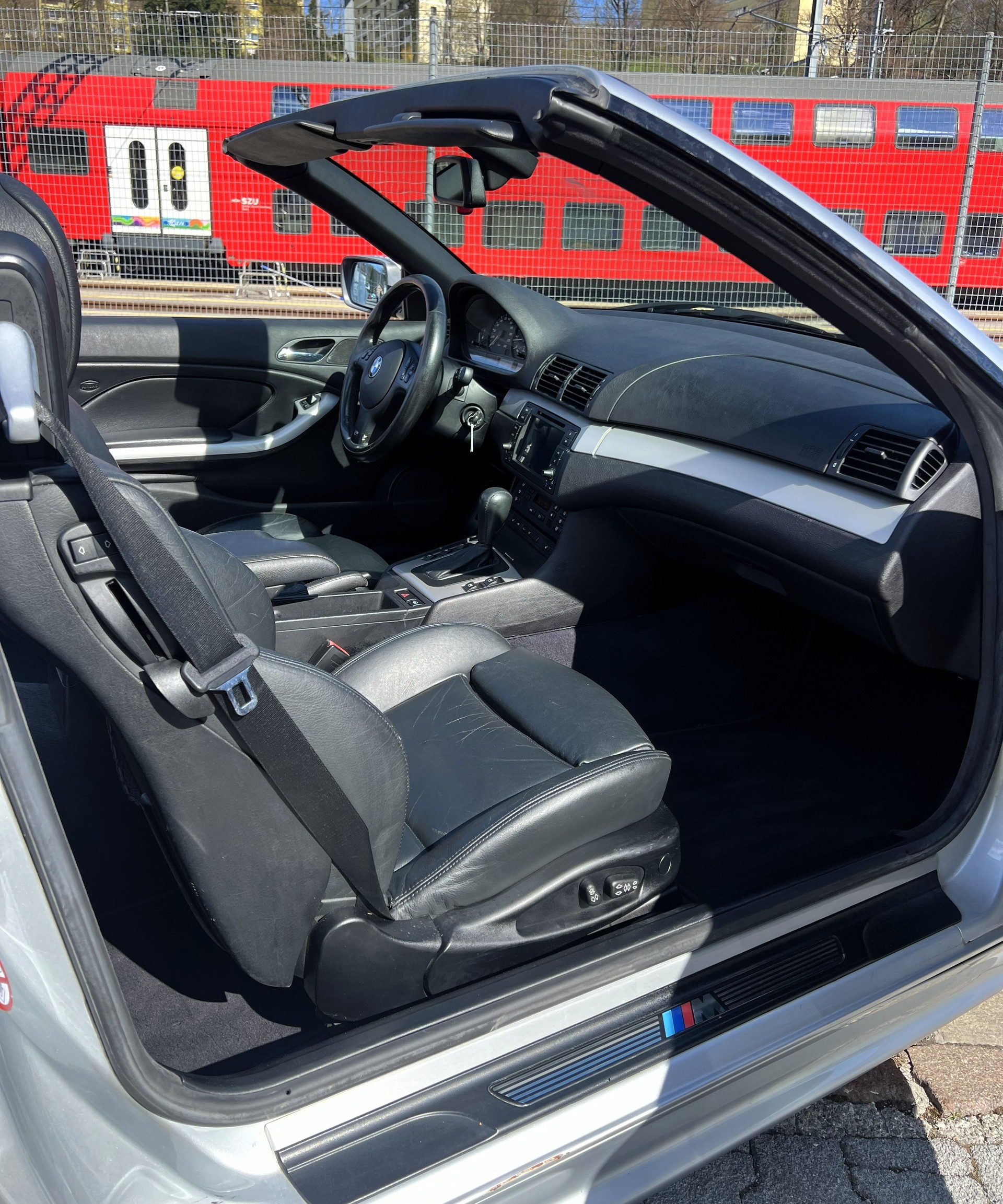 BMW 325Ci Cabriolet-image-21