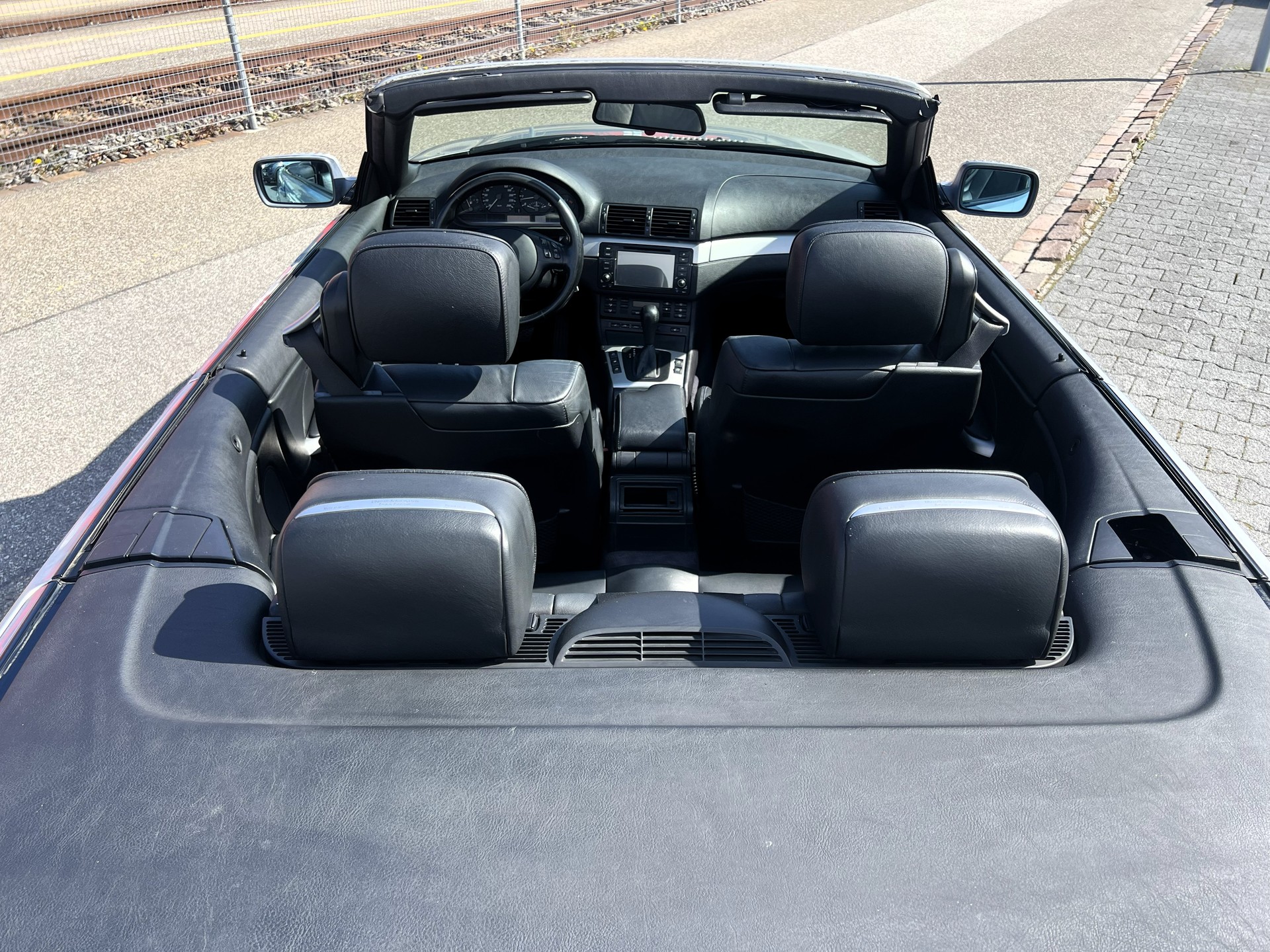 BMW 325Ci Cabriolet-image-19
