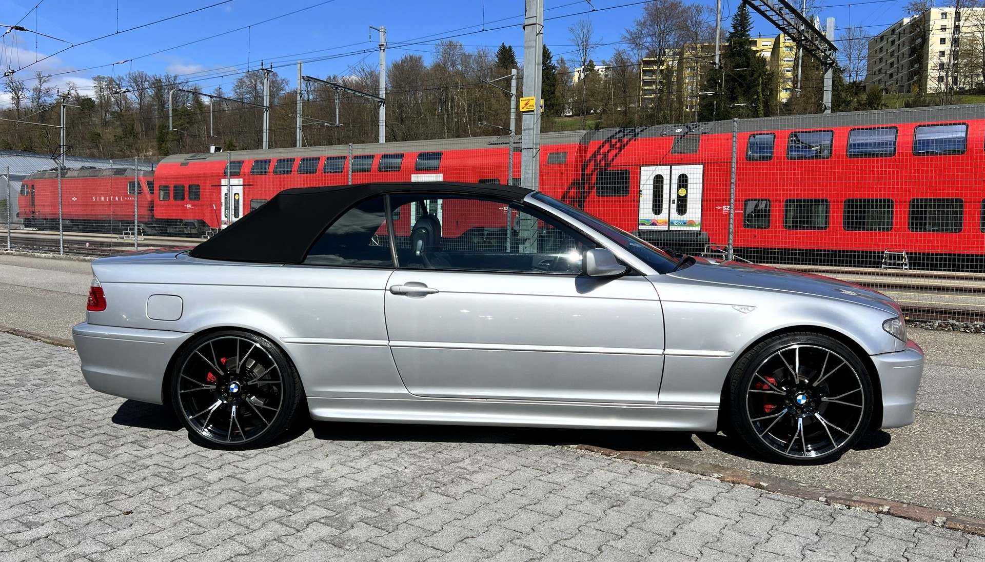 BMW 325Ci Cabriolet-image-15