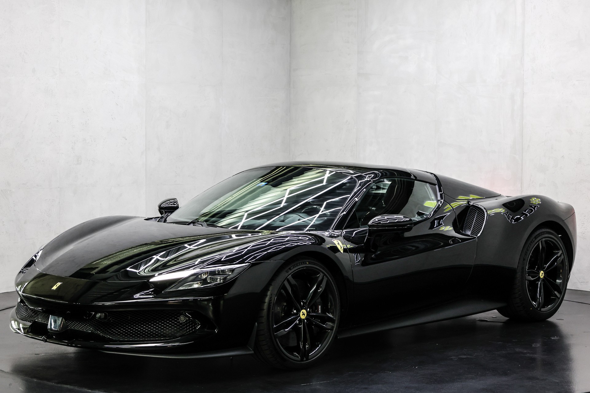 FERRARI 296 GTS-image-5
