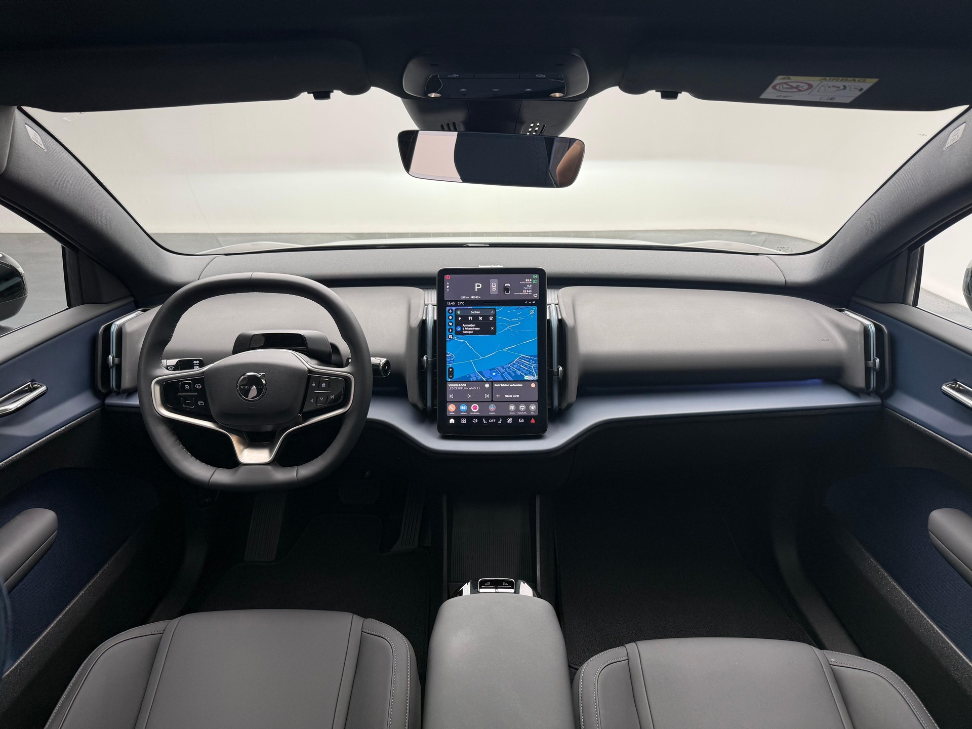 VOLVO EX30 E60 Twin Ultra Performance AWD-image-8