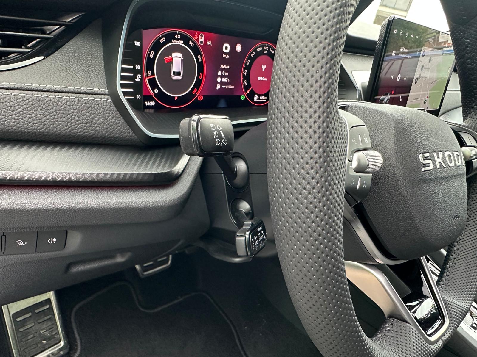 SKODA Octavia Combi 2.0 TSI DSG Sport Line 4x4-image-15