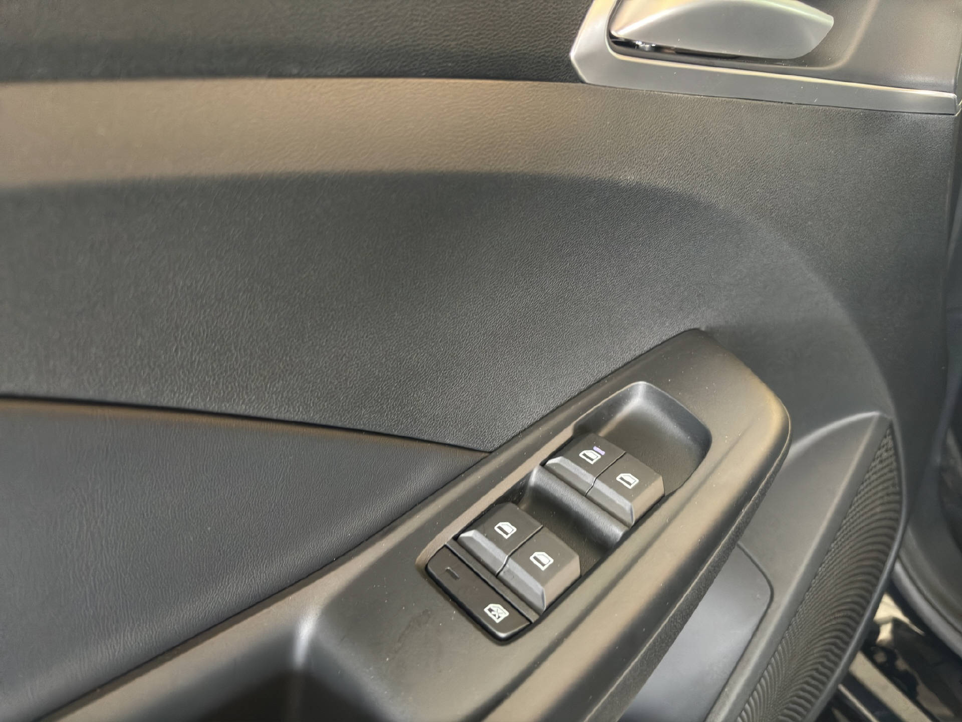 MG 3 1.5 Hybrid Luxury-image-16