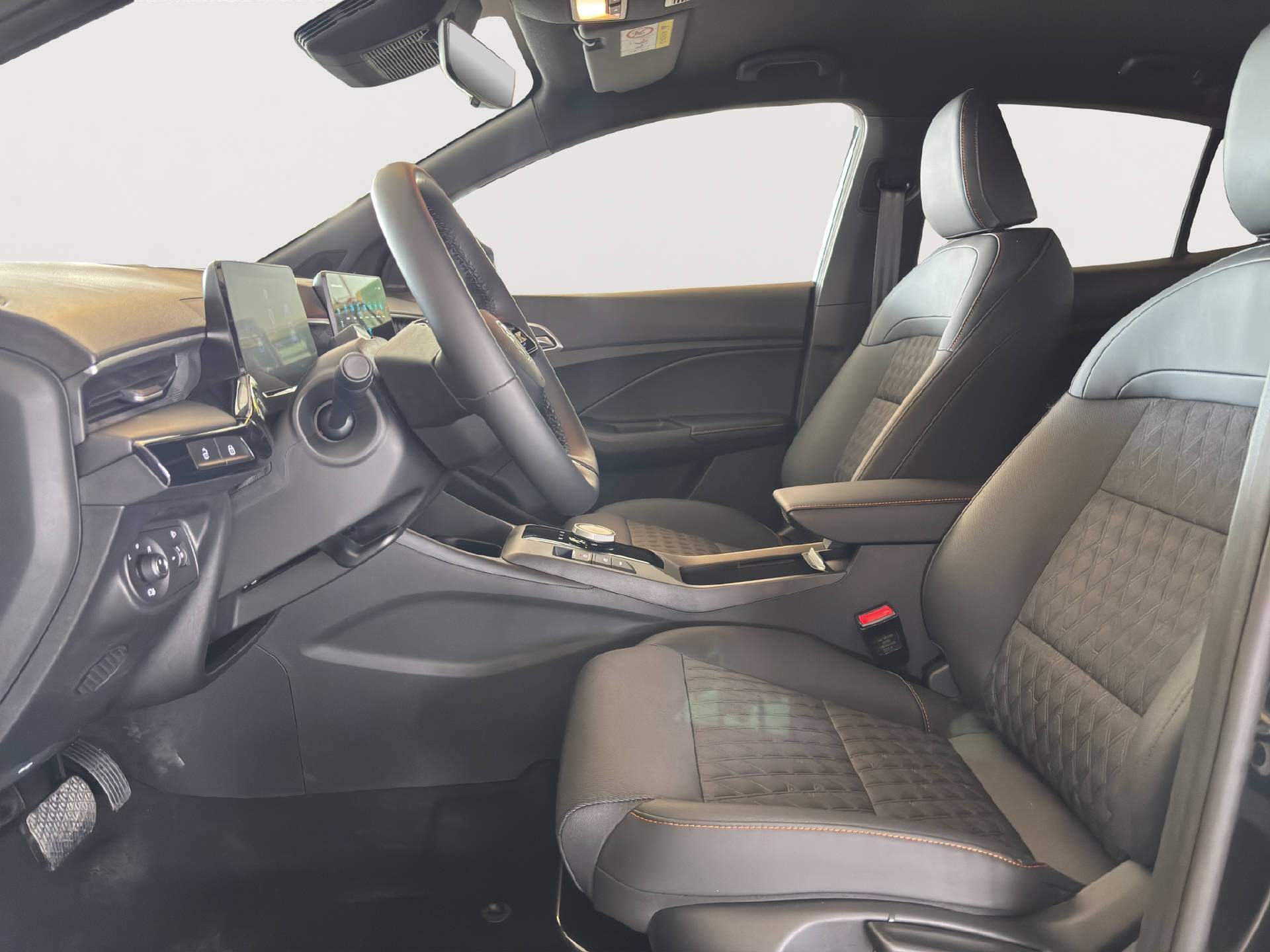 MG 3 1.5 Hybrid Luxury-image-10