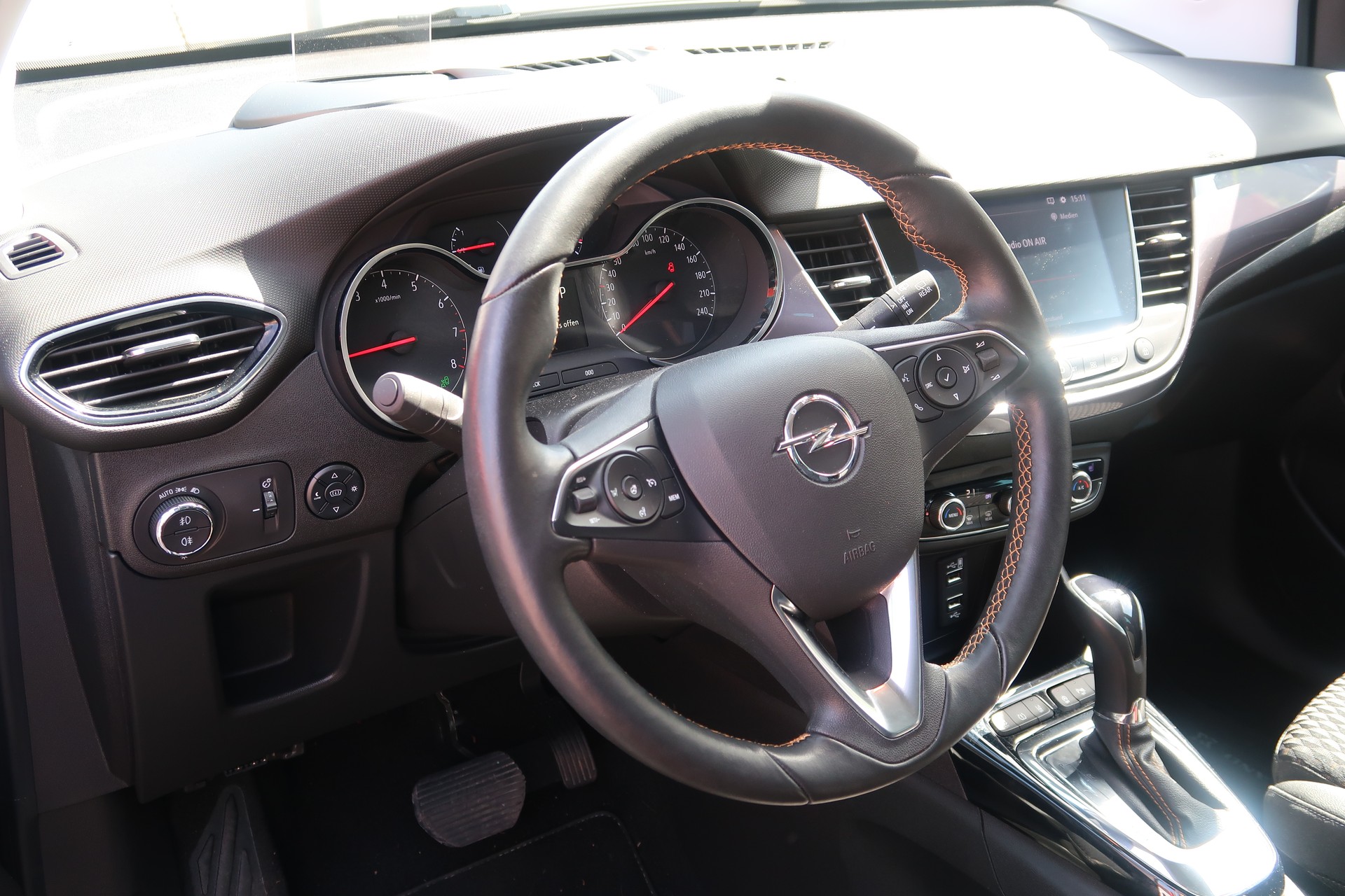 OPEL Crossland X 1.2i Ultimate Automatik-image-7