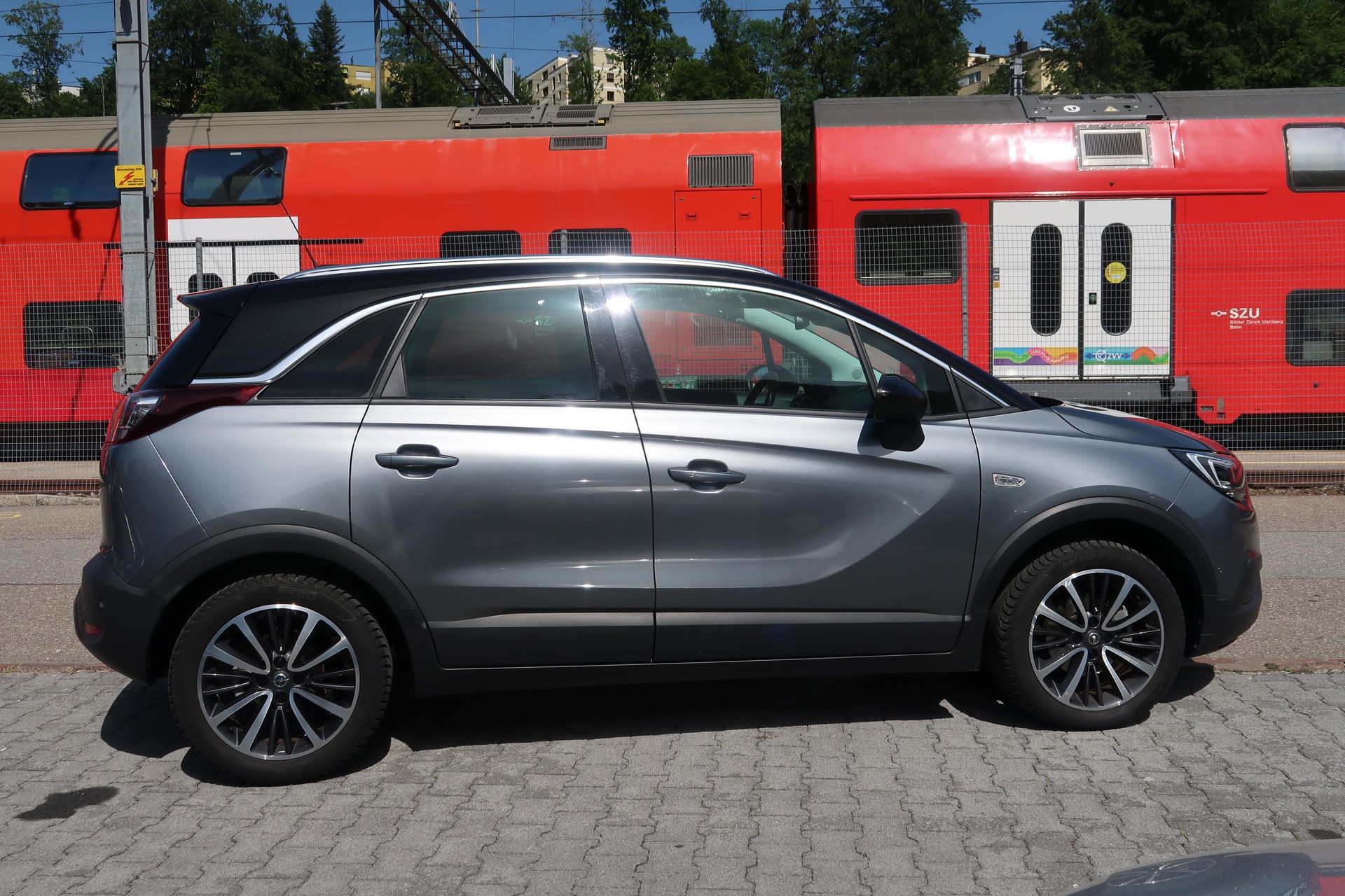 OPEL Crossland X 1.2i Ultimate Automatik-showroom-element-3
