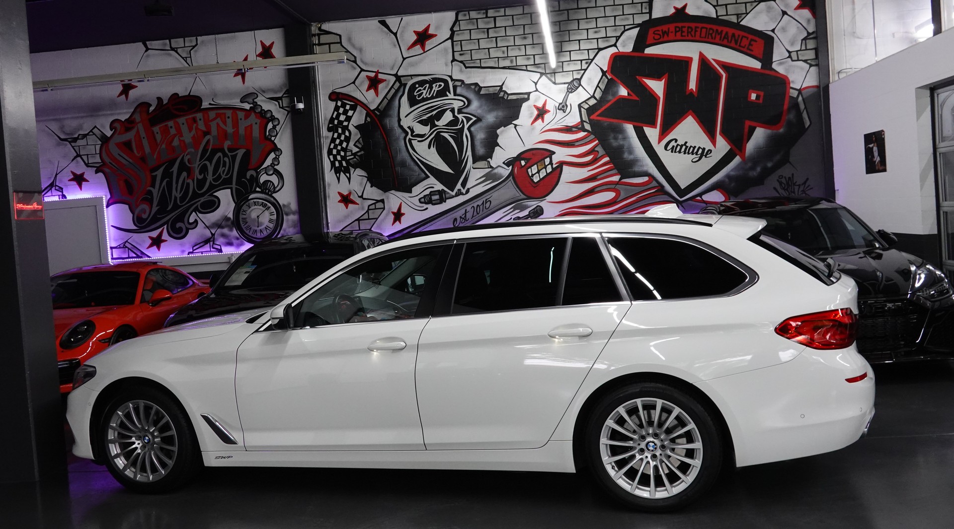 BMW 520d TOURING STEPTRONIC CH-FZ AHL 2000kg-image-9
