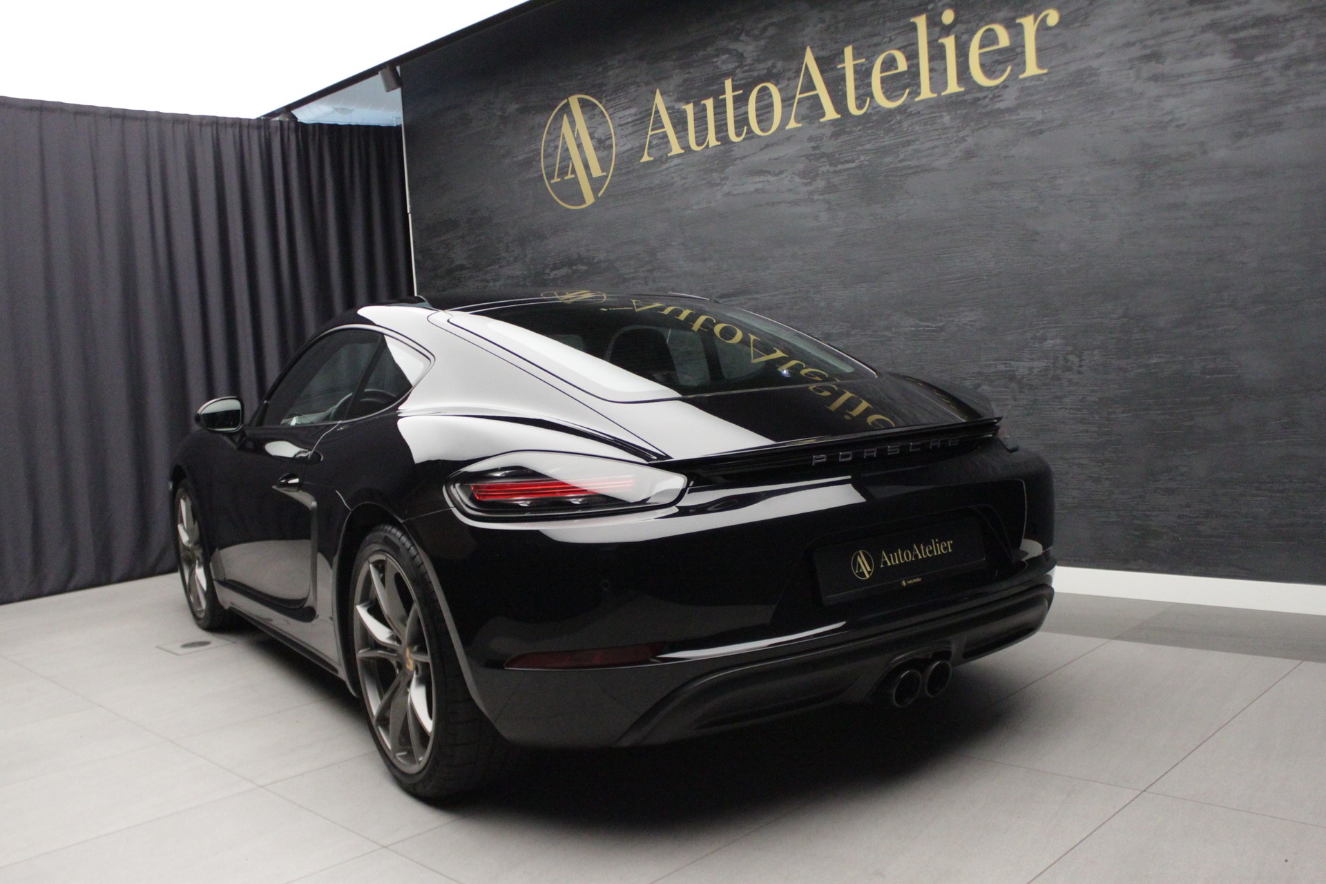 PORSCHE 718 Cayman 2.0 PDK-image-7
