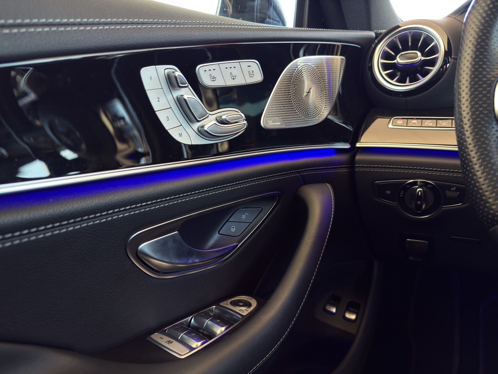 MERCEDES-BENZ AMG GT 4 53 4Matic+ Speedshift TCT-image-16
