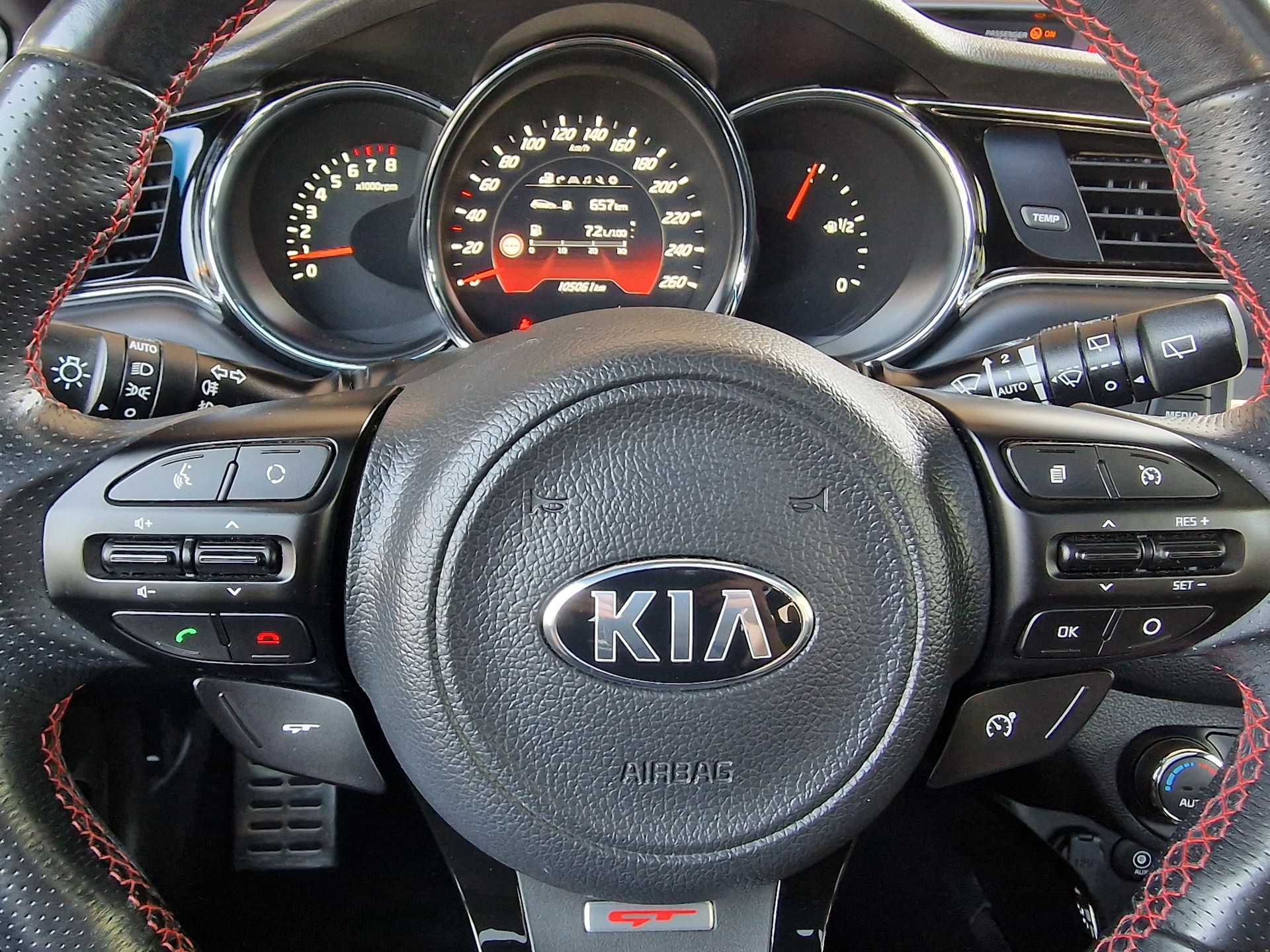 KIA Cee'd 1.6 GDi GT-image-8