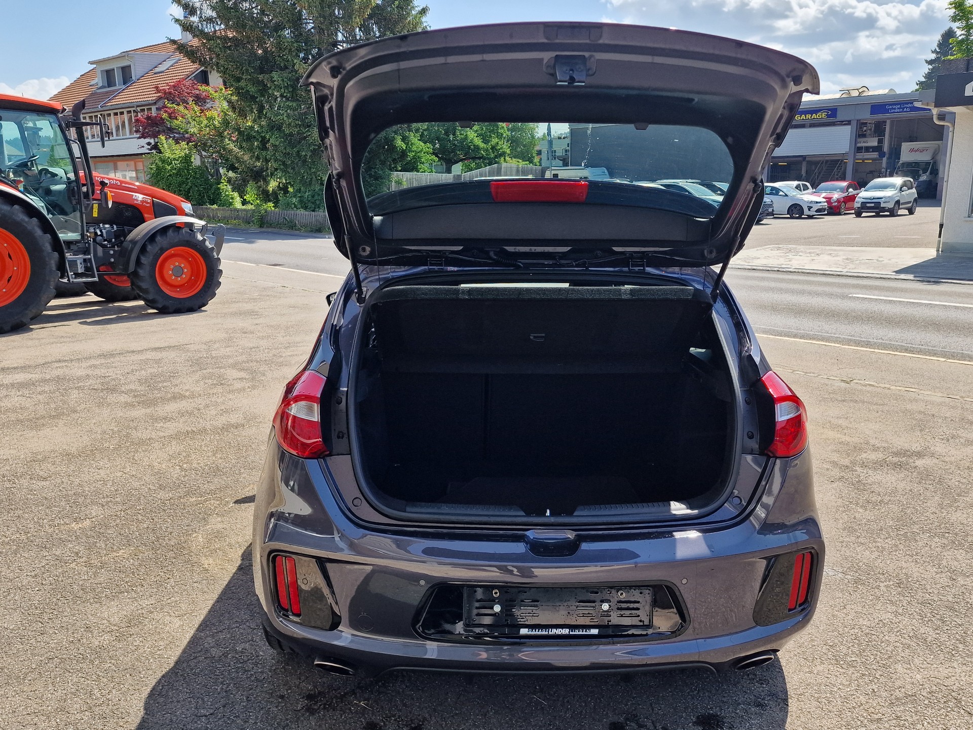 KIA Cee'd 1.6 GDi GT-showroom-element-3