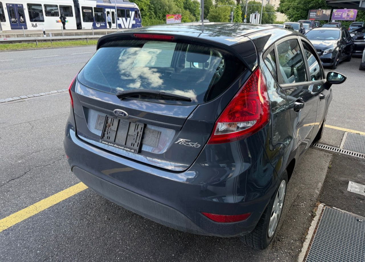 FORD Fiesta 1.25 16V Ambiente-image-3