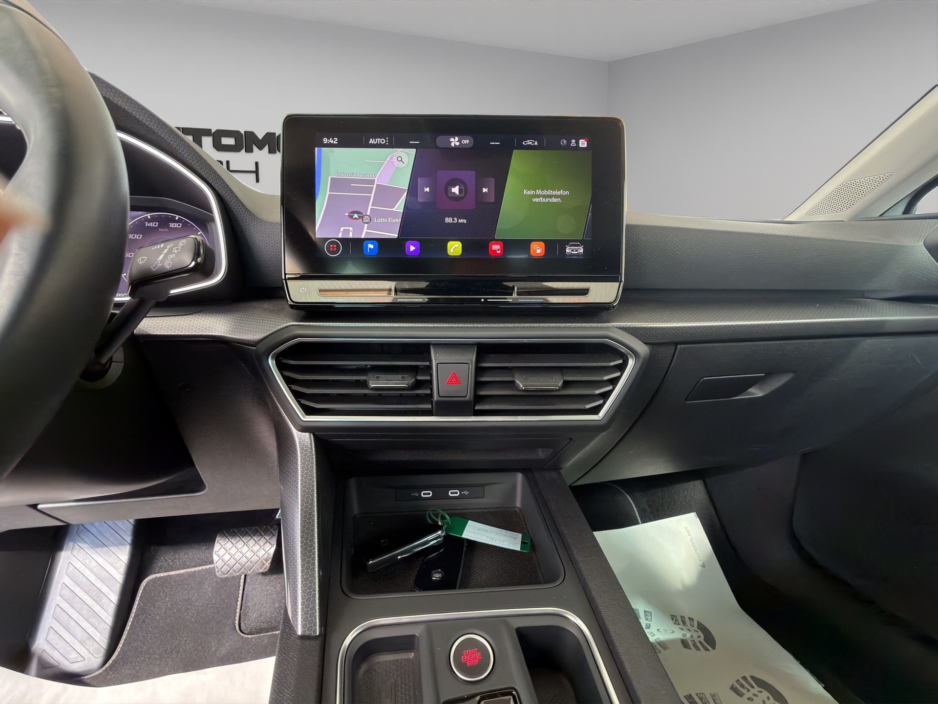 SEAT Leon ST 2.0 TDI EVO DSG Style-image-12
