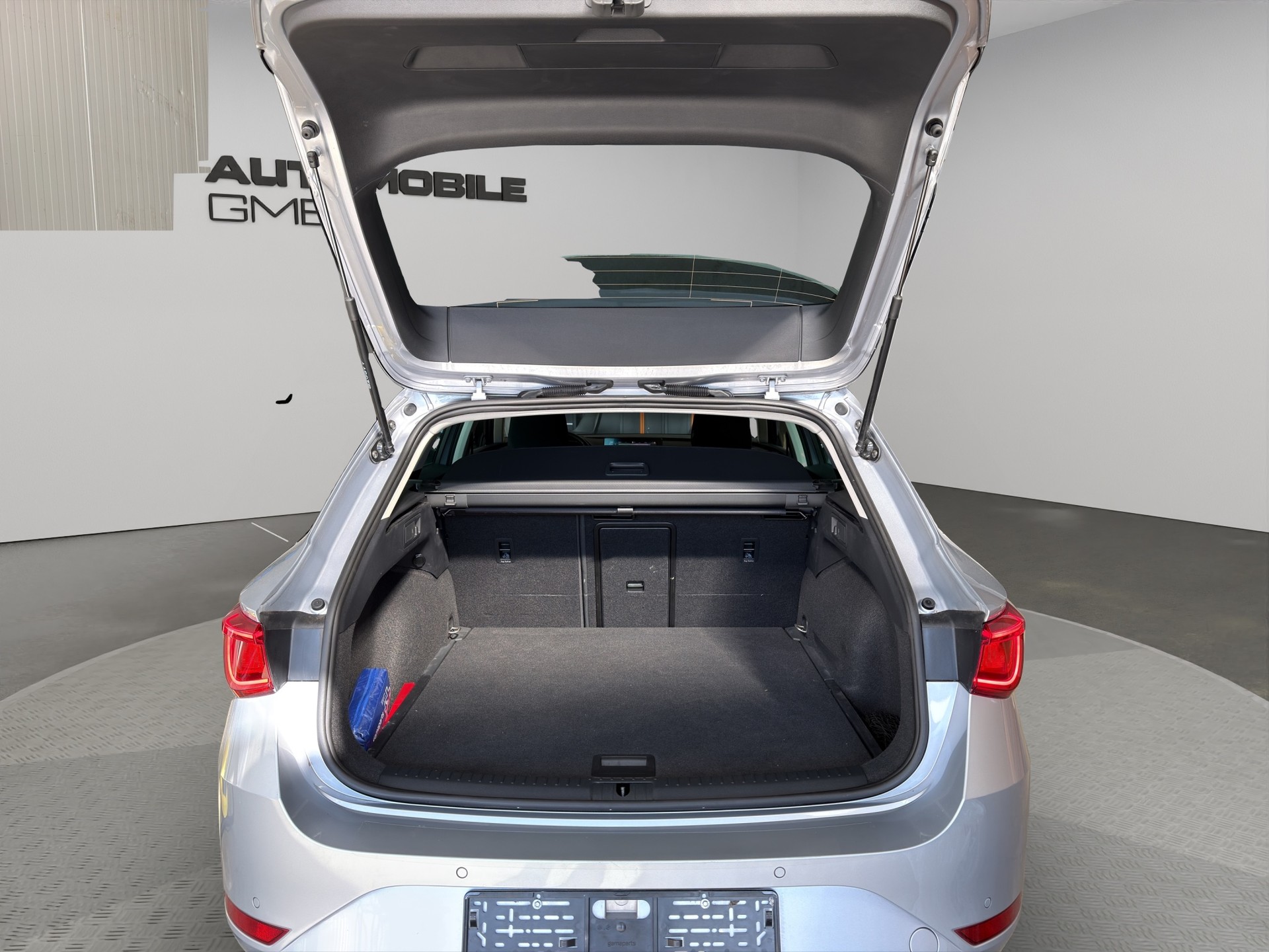 SEAT Leon ST 2.0 TDI EVO DSG Style-image-8
