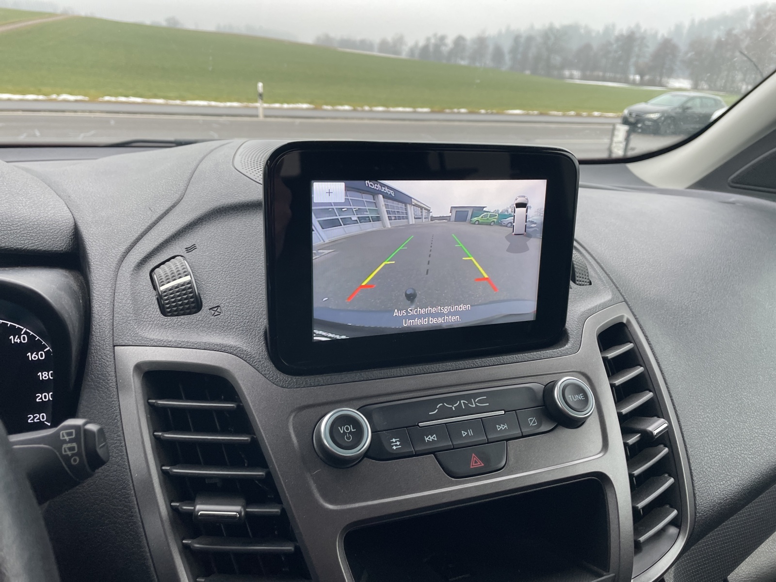FORD TOURNEO Connect 1.5 EcoBlue 120 Trend-image-11