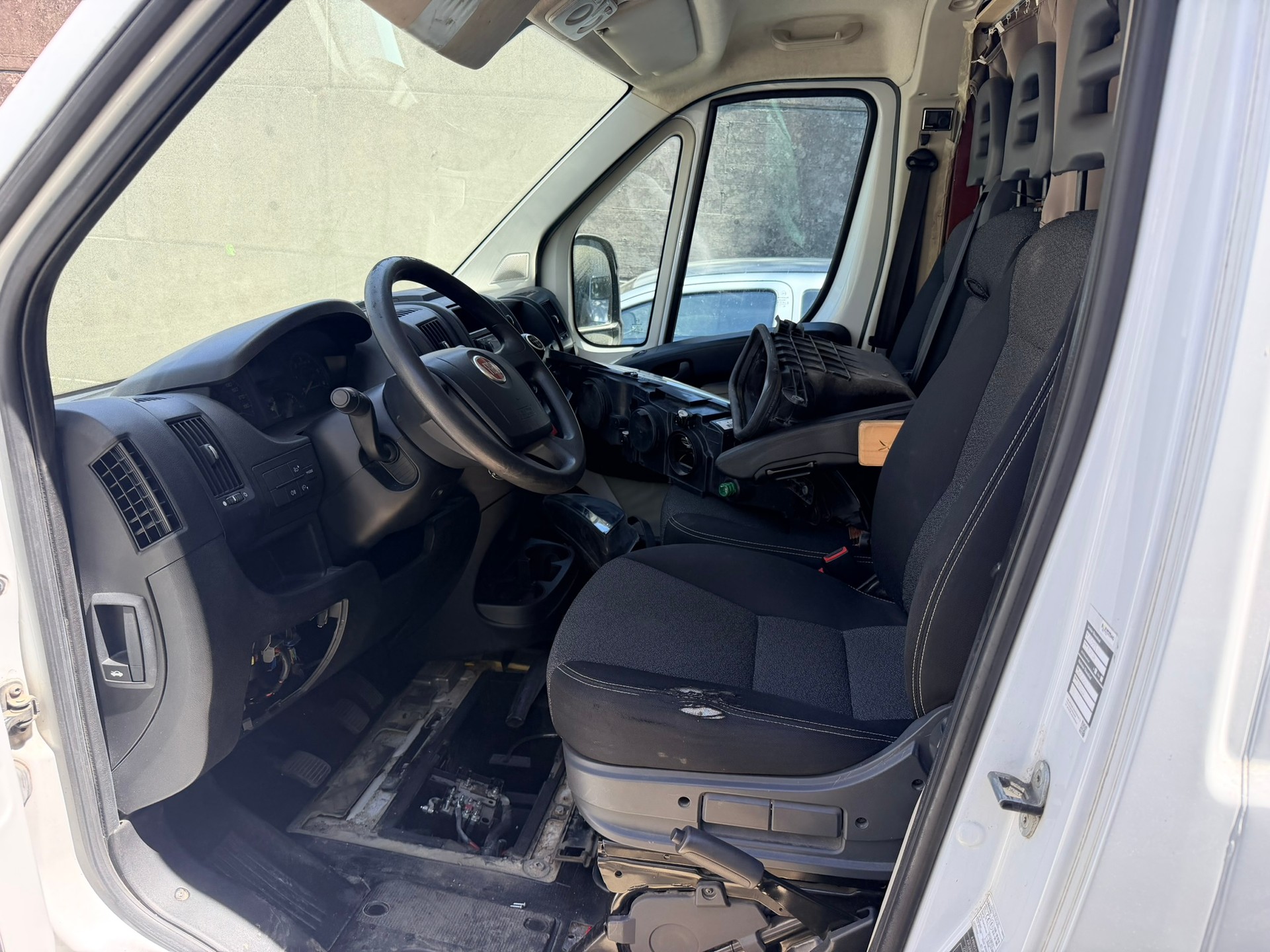 FIAT Ducato 30 2.0 MJ-image-15