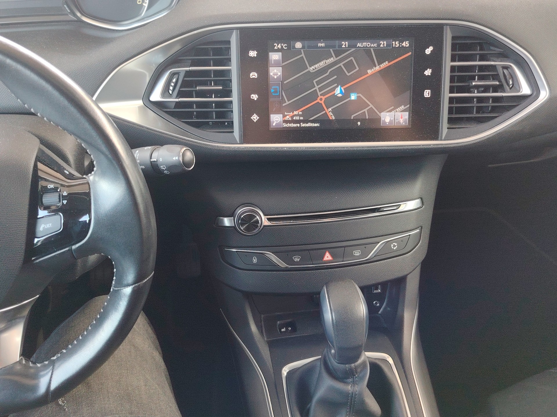 PEUGEOT 308 1.2 THP Active Automatic-image-10