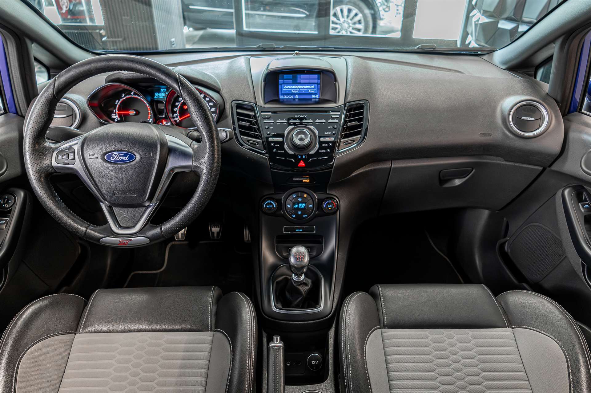 FORD Fiesta 1.6 SCTi ST-2-image-5