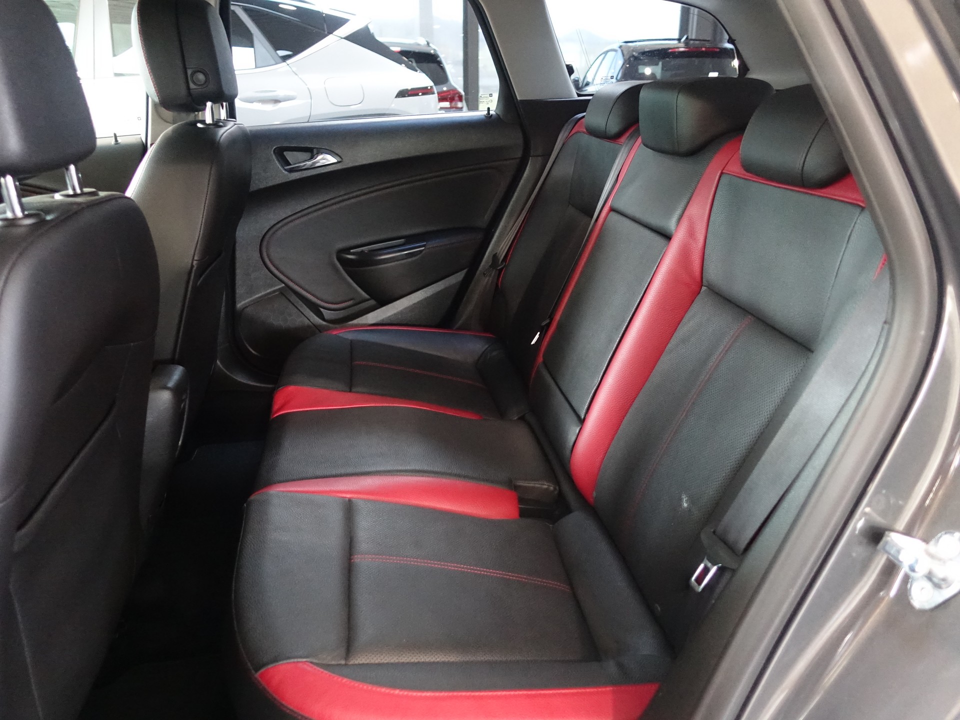 OPEL Astra 2.0 CDTi BiTurbo-image-22