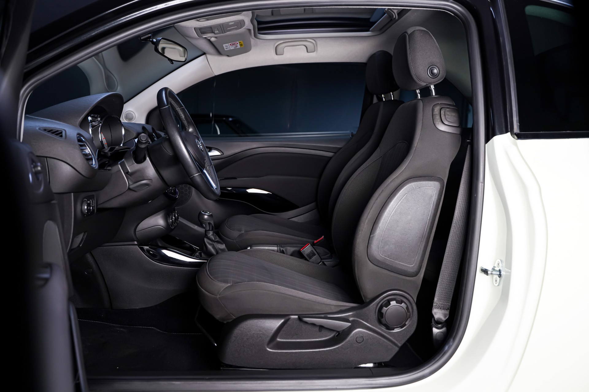 OPEL Adam 1.4 ecoFLEX White Link-image-10