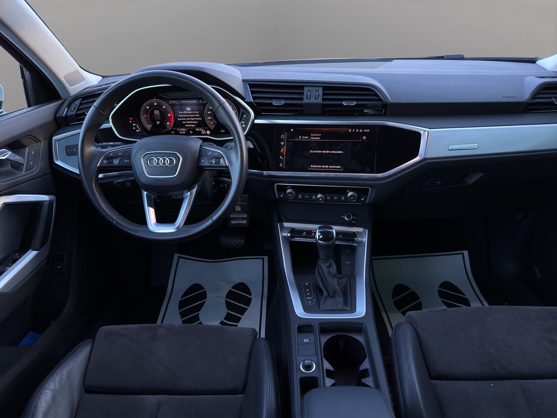 AUDI Q3 35 TDI S line quattro S-tronic-image-13