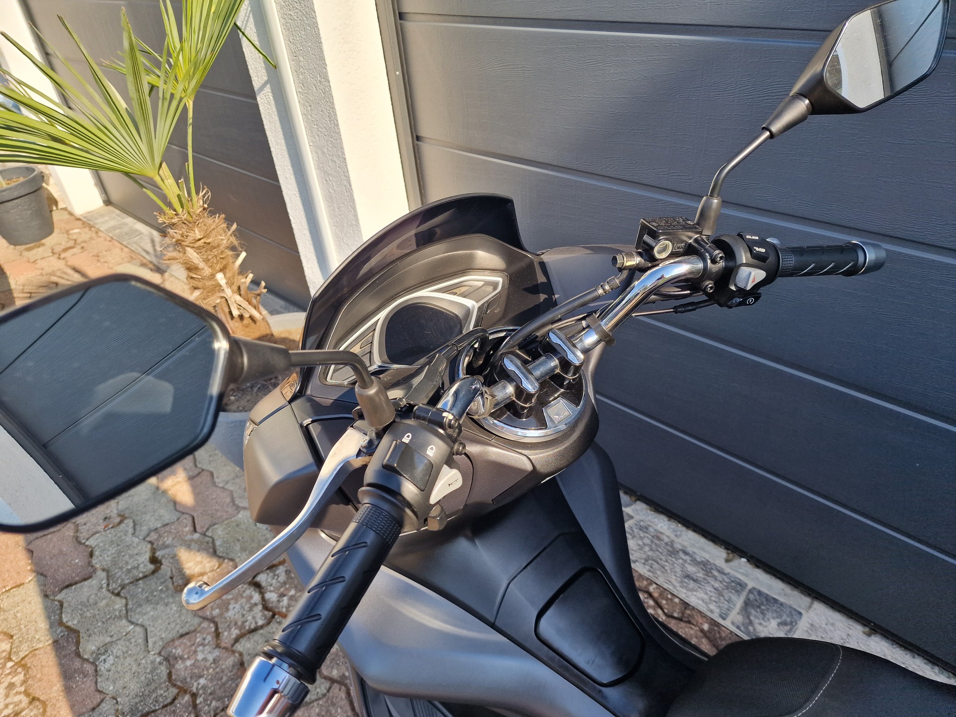 HONDA PCX 125 i ABS-image-4
