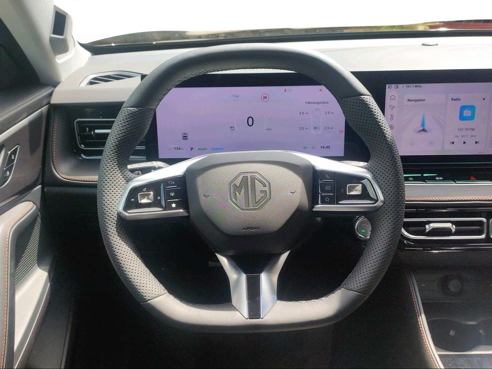 MG HS 1.5 Hybrid Luxury-image-10