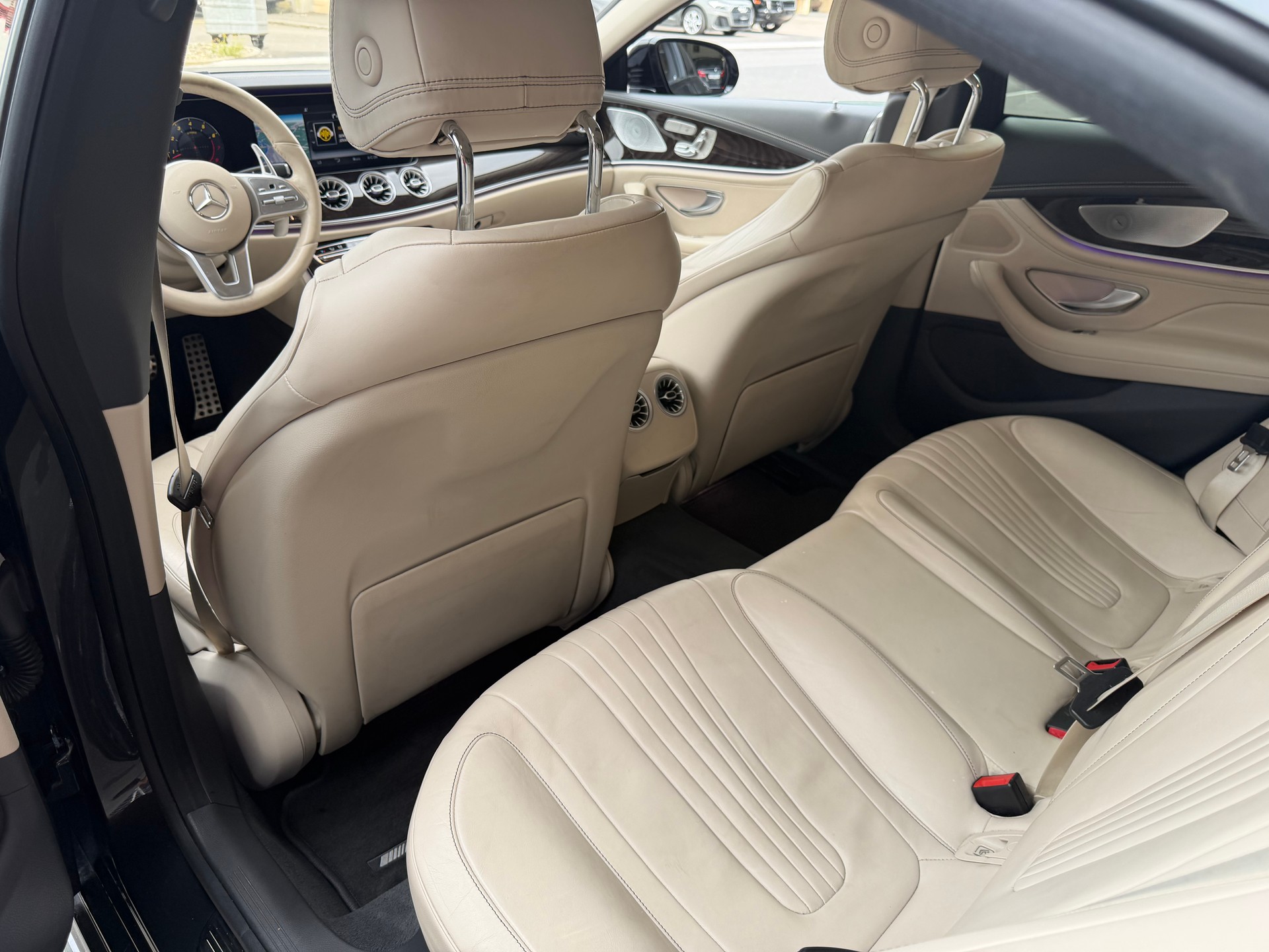 MERCEDES-BENZ CLS 450 AMG Line 4matic-image-3