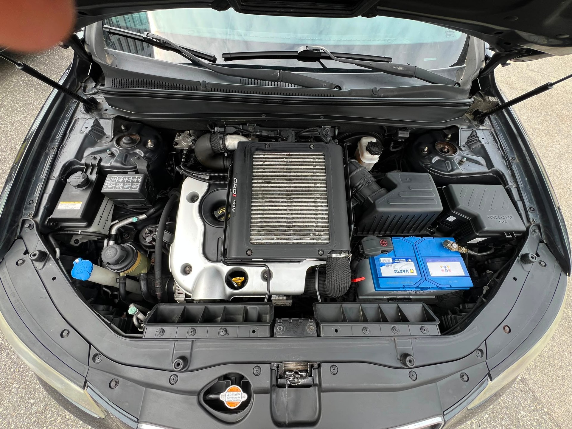 HYUNDAI Santa Fe 2.2 CRDi Premium 4WD Automatic-image-12
