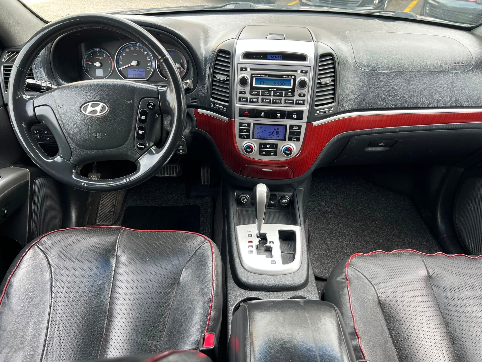 HYUNDAI Santa Fe 2.2 CRDi Premium 4WD Automatic-image-7