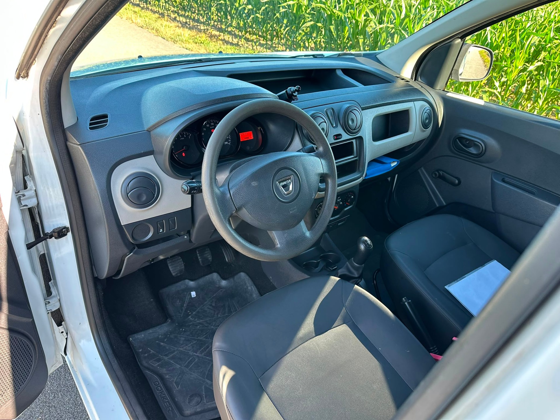 DACIA Dokker Van SCe 100 S&S Ambiance-image-12