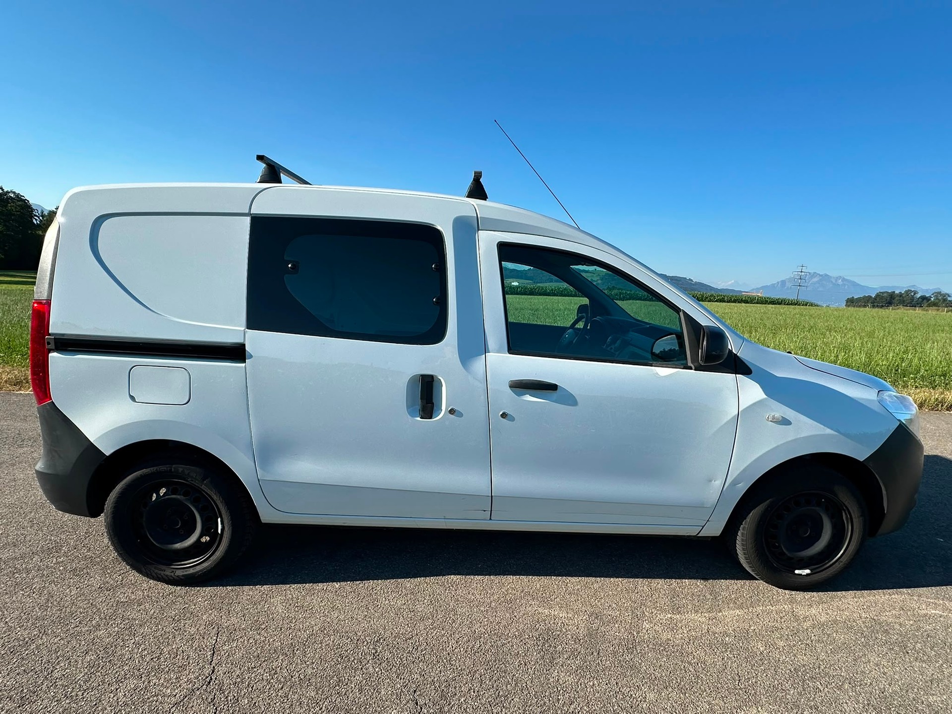 DACIA Dokker Van SCe 100 S&S Ambiance-image-4
