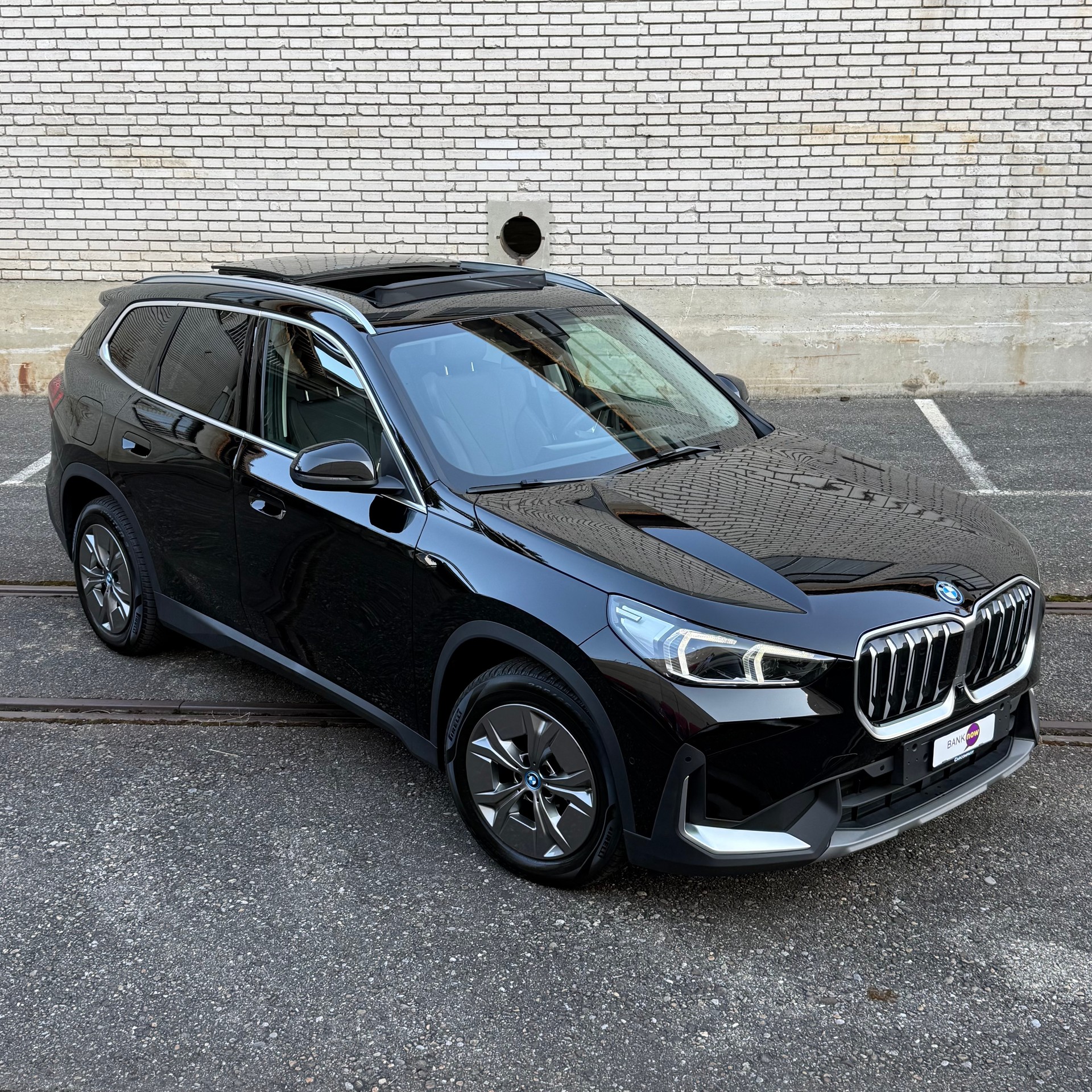 BMW iX1 xDrive 30 Swiss