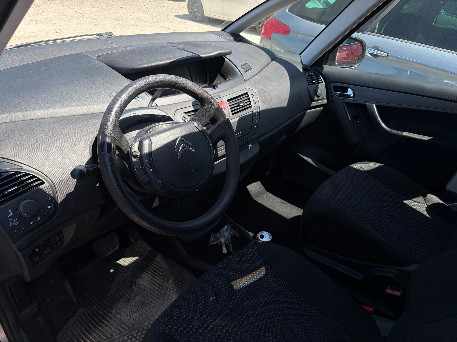CITROEN Grand C4 Picasso 1.6i 16V THP Style EGS6-image-5