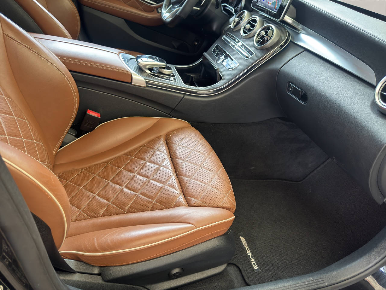 MERCEDES-BENZ C-Klasse W205 C 63 S AMG 510PS-showroom-element-3