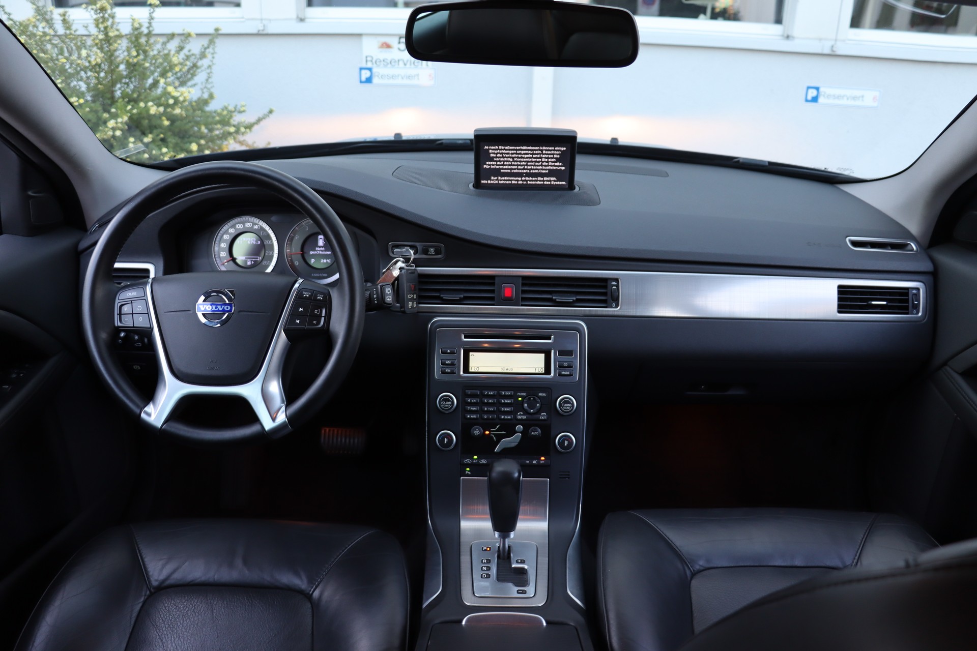 VOLVO V70 2.0T Momentum Powershift-image-4