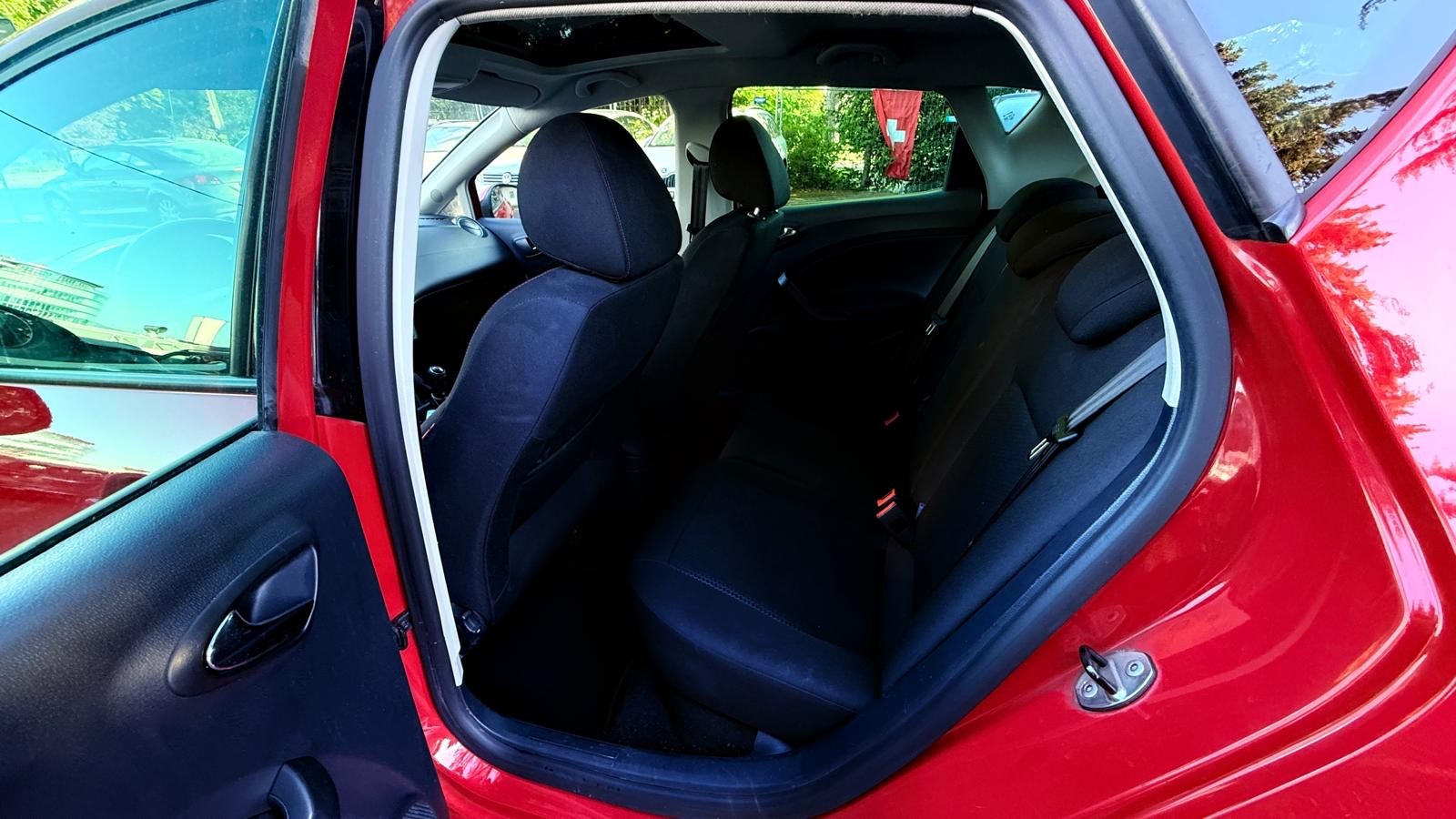 SEAT Ibiza SC 1.2 TSI FR Stopp-Start-image-6