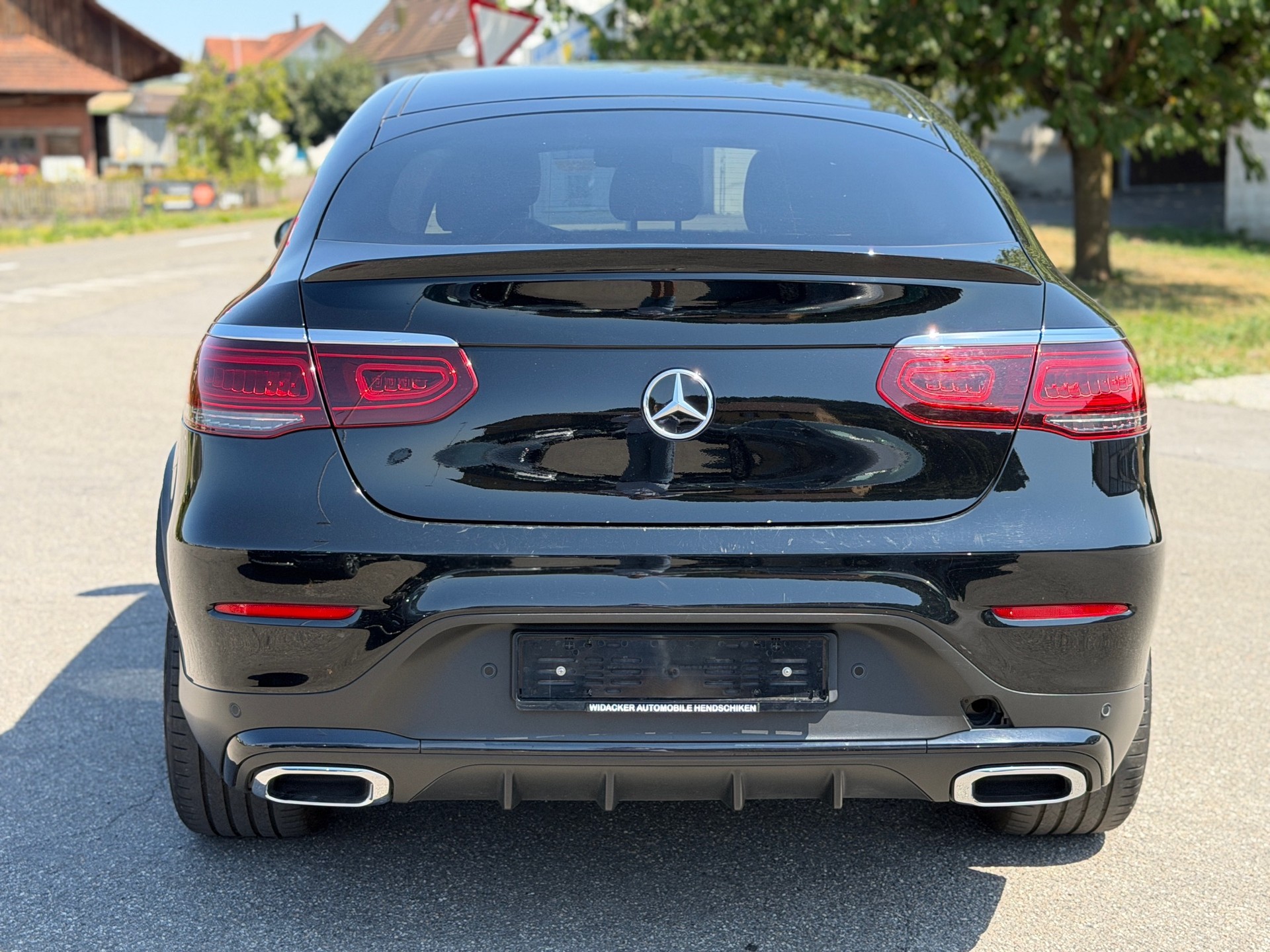MERCEDES-BENZ GLC Coupé 200 AMG Line 4Matic 9G-Tronic-image-4