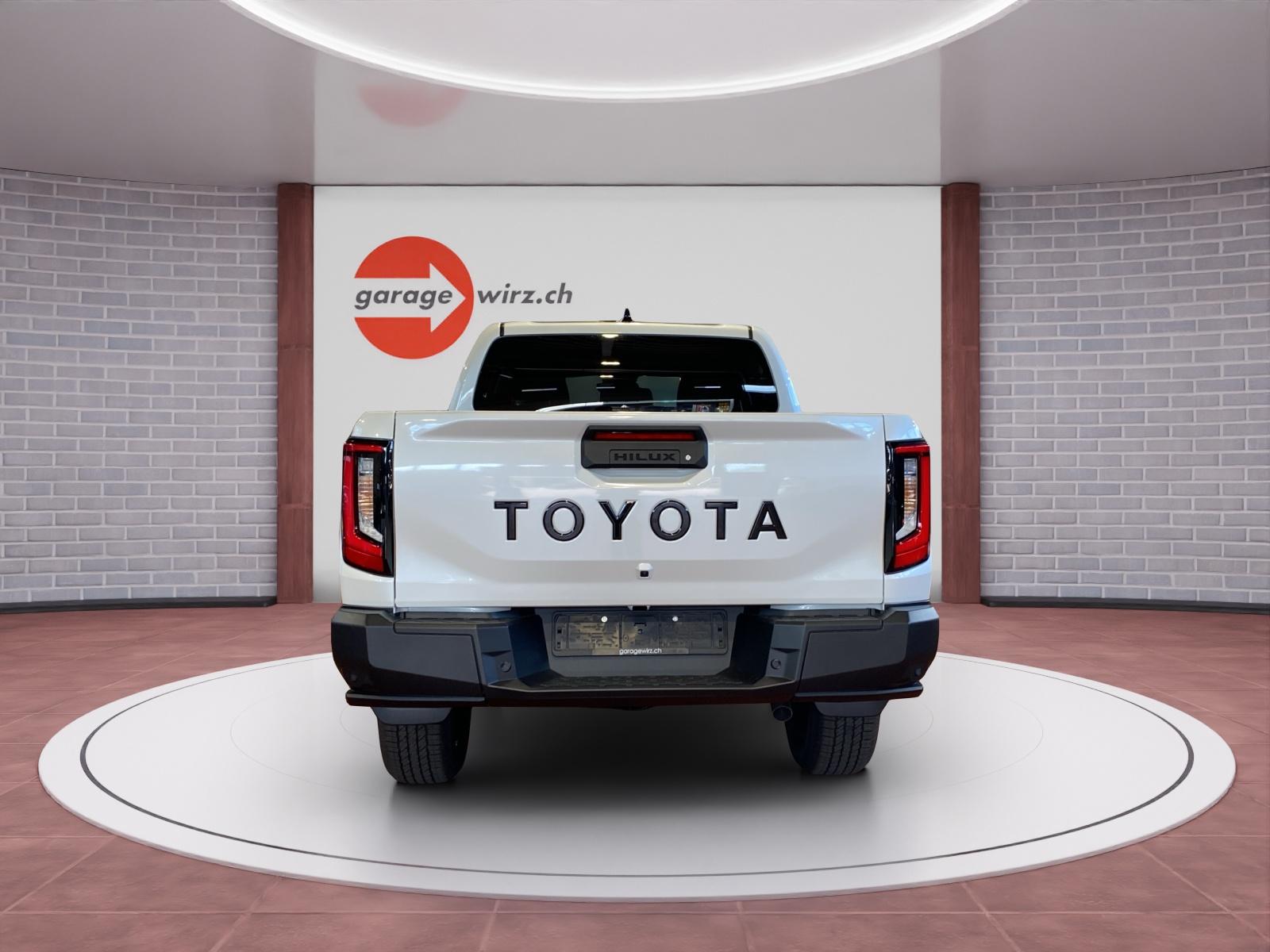 TOYOTA Hilux Double Cab.-Pick-up 2.8 D-4D MHEV 204 Invincible-showroom-element-3